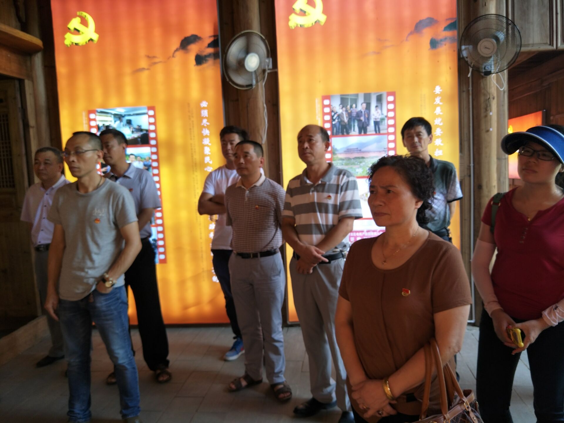 2017年7月14日松溪縣縣委統戰部組織福建易順建筑工程有限公司黨支部黨員前往政和參加《向廖俊波同志學習》精神